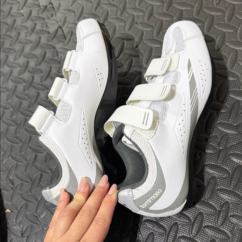 Tommaso Women's White Cycling Shoes
